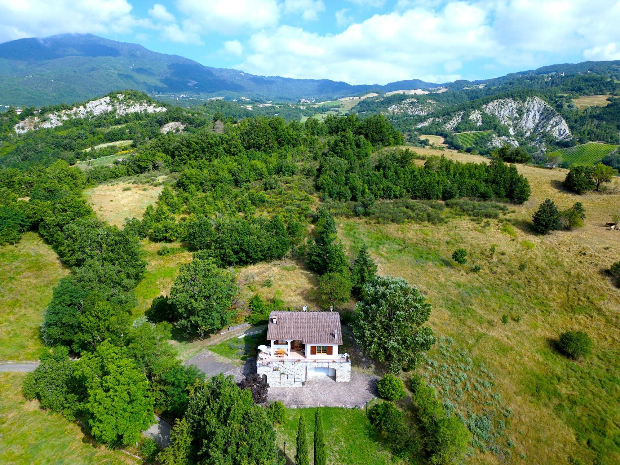 Villa Casa Del Bosco - Vista Mozzafiato & Parco 4 Ettari Bobbio Exterior foto